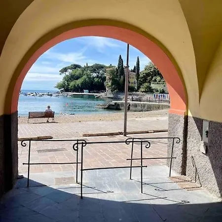 San Michele Di Pagana With Parking * Рапалло